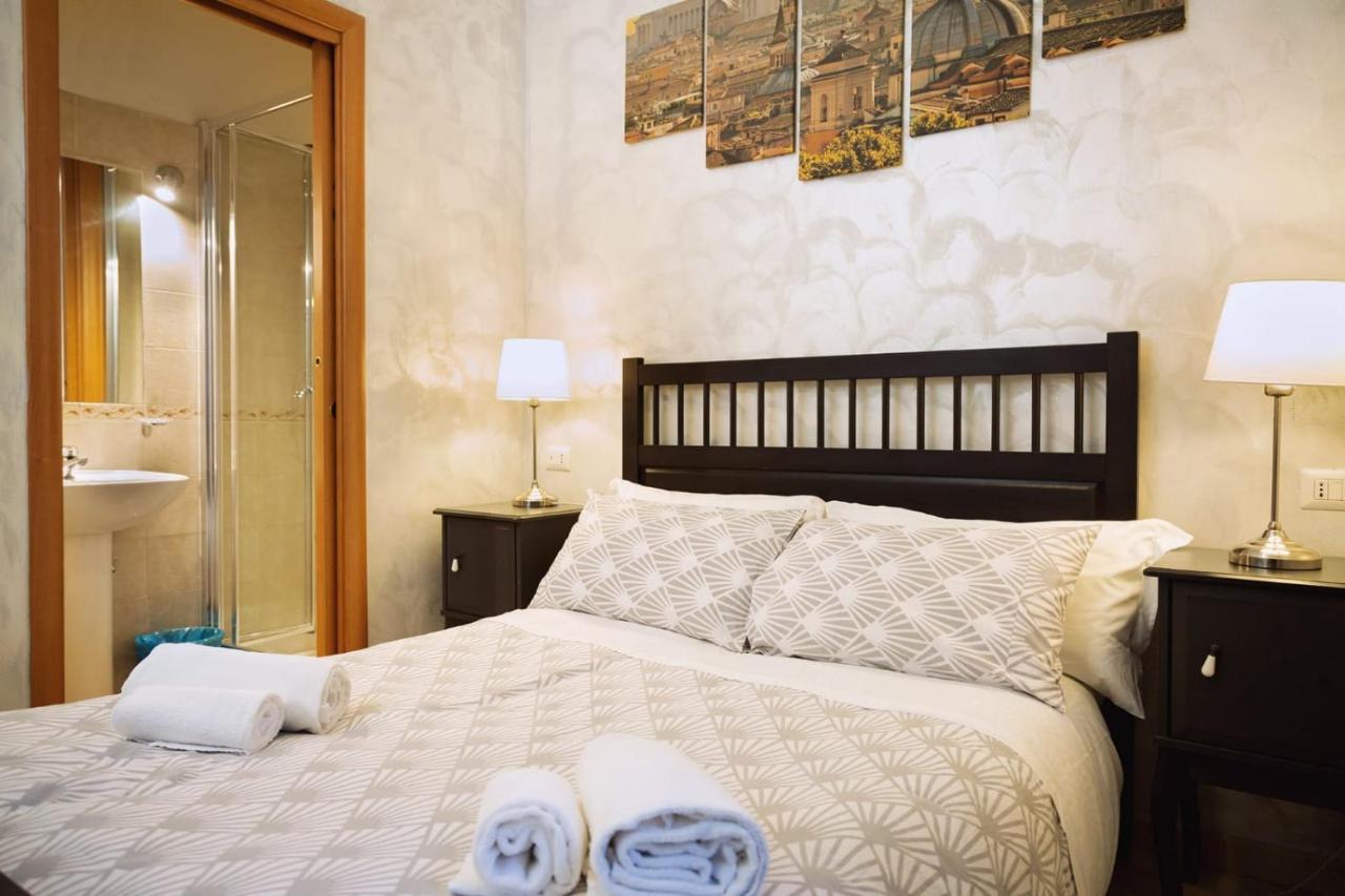 Rossana House Hotel โรม ภายนอก รูปภาพ